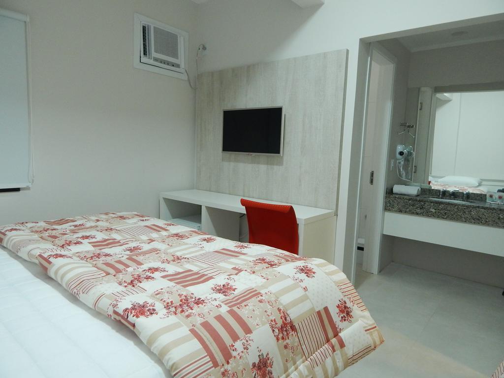 Deluxe Room,461022198:JPEG